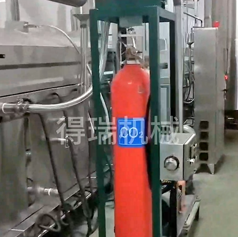 獅子頭，四喜丸子，生產(chǎn)線(xiàn)安裝完畢